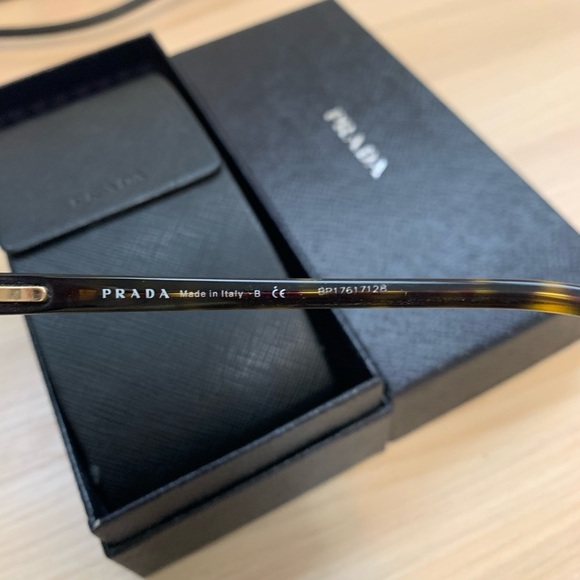 Prada tortoise glasses authentic with box and case - Picture 3 of 5